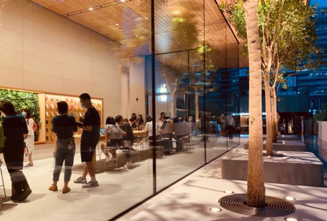 APPLE Store 三里屯店