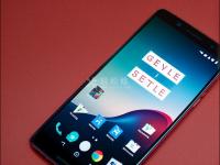 如何解決一加手機充電口接觸不良的問題？