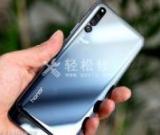 當(dāng)華為手機(jī)系統(tǒng)崩潰無(wú)法開(kāi)機(jī)時(shí)，用戶應(yīng)該如何修復(fù)？