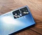 如何清理榮耀手機聽筒內(nèi)的灰塵？