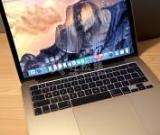 蘋果筆記本電腦鼠標(biāo)指針亂動(dòng)不受控制什么情況